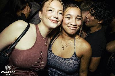 Party Bild aus dem Weekend Club Berlin vom 13.09.2024